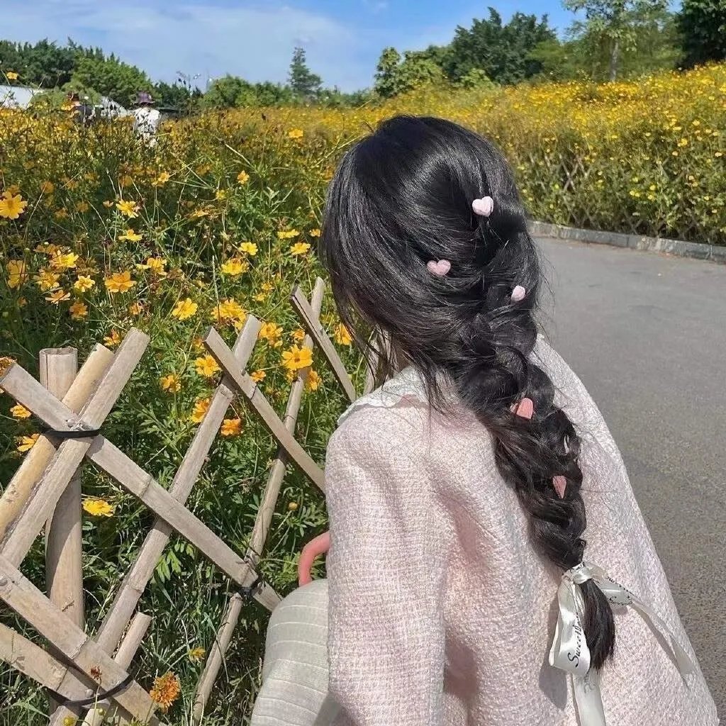 陵园路口封面